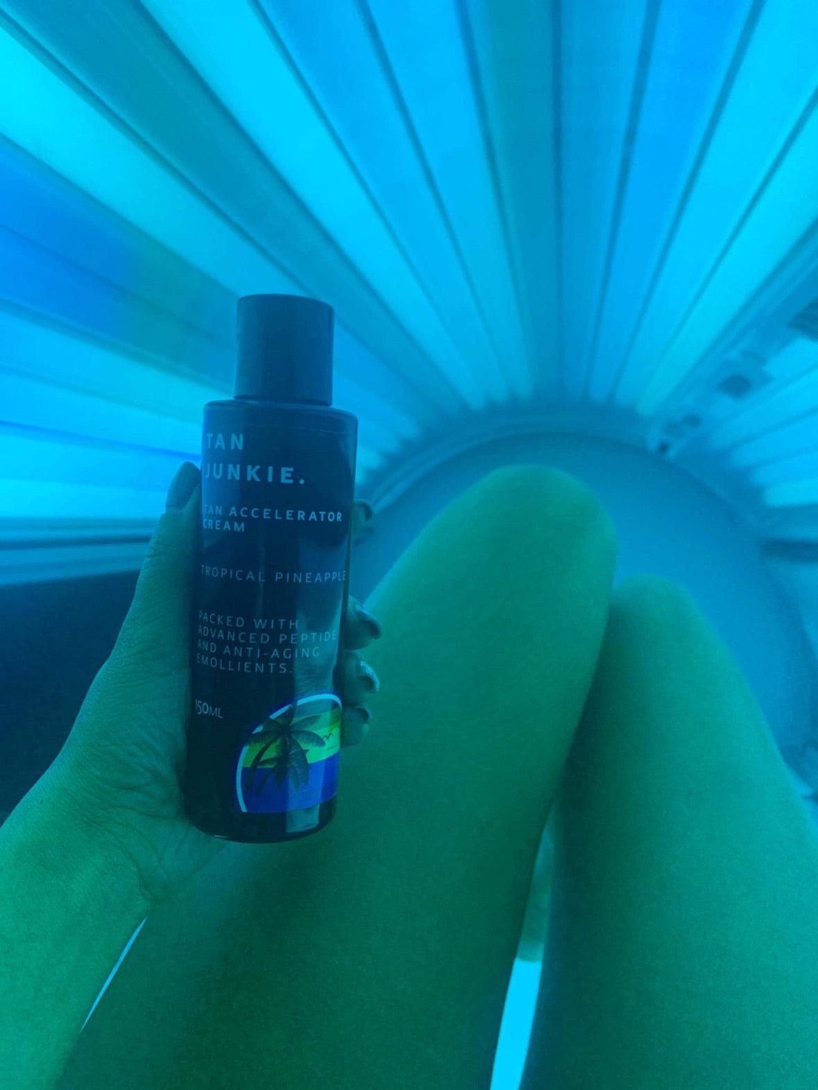 Tropical Pineapple - Tan Accelerator Cream - Tan Junkie